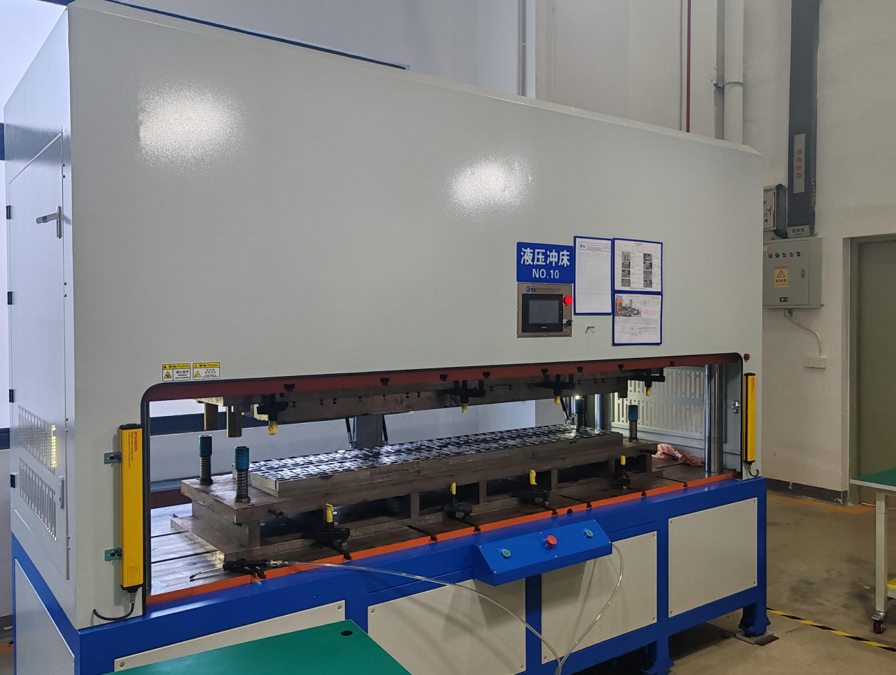 1745377618623813EQTM.jpg 冠鴻設(shè)備直租.jpg